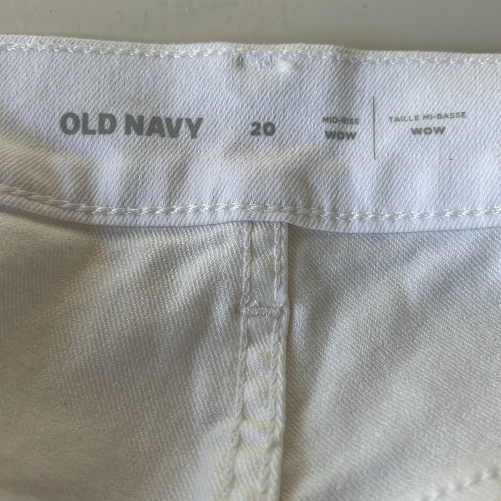 OLD NAVY White Denim Mid Rise Wow Short Size 20 - Picture 6 of 7